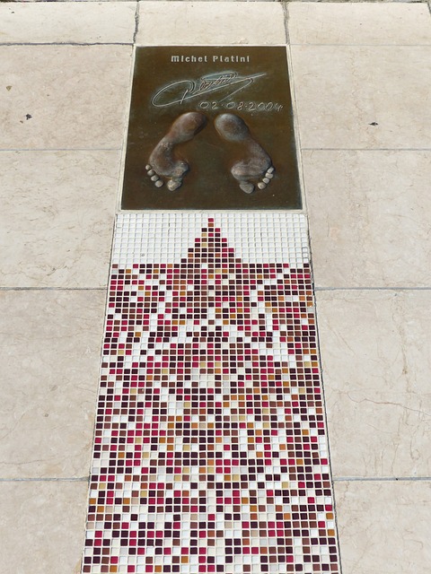 切关注